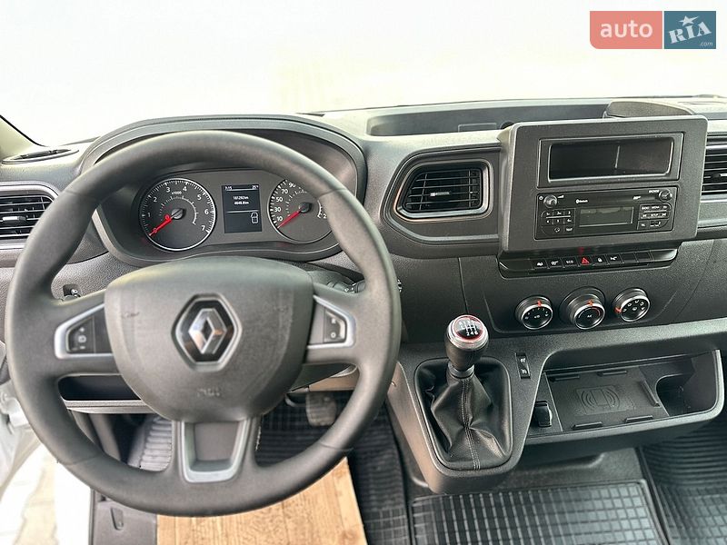 Грузовой фургон Renault Master 2022 в Дубно