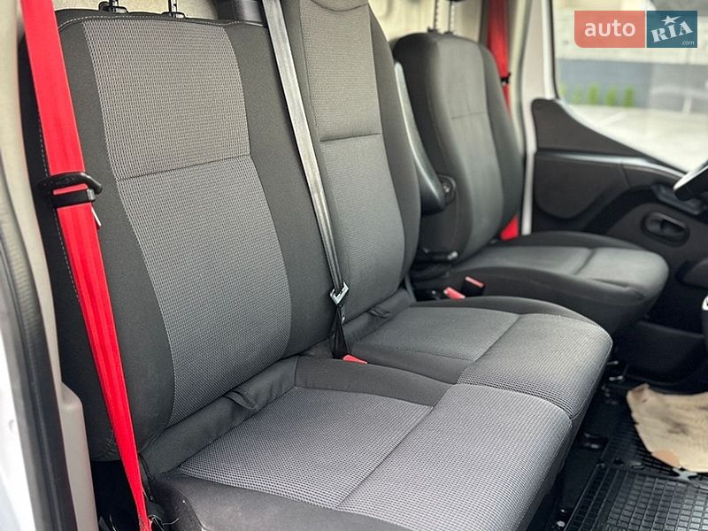 Грузовой фургон Renault Master 2022 в Дубно