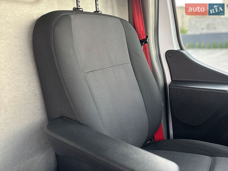 Грузовой фургон Renault Master 2022 в Дубно