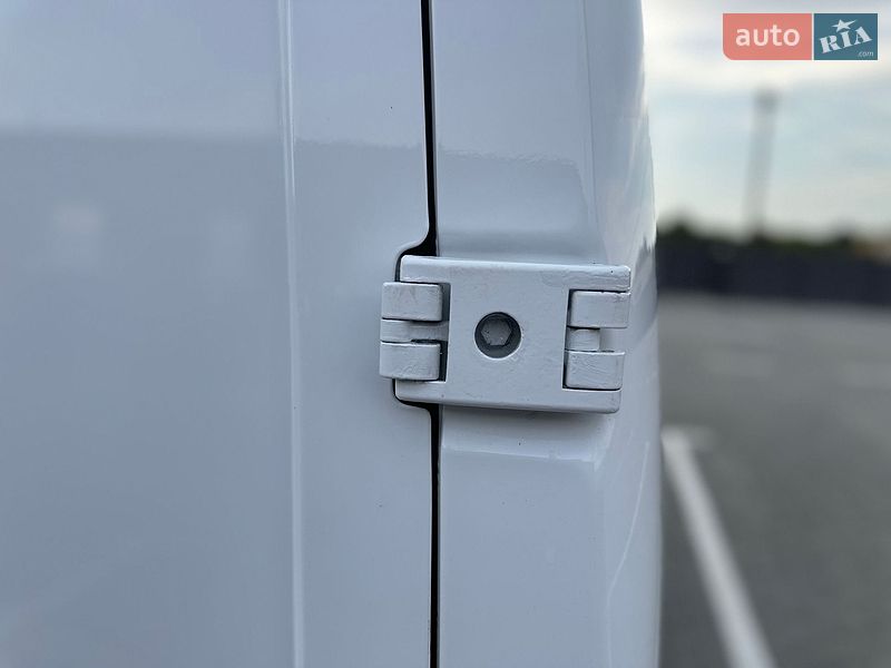 Грузовой фургон Renault Master 2022 в Дубно