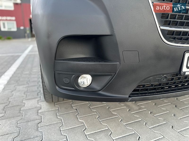 Грузовой фургон Renault Master 2022 в Дубно