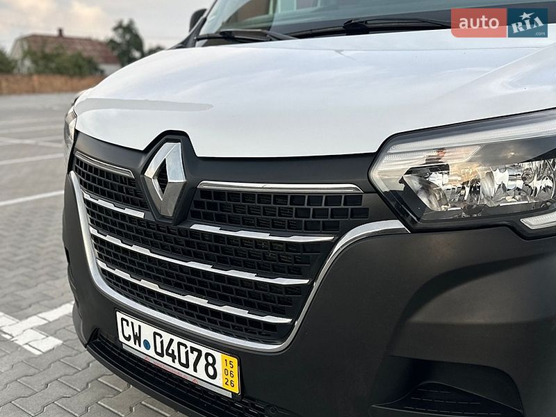Грузовой фургон Renault Master 2022 в Дубно