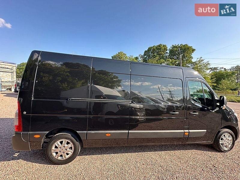 Вантажний фургон Renault Master 2018 в Рівному