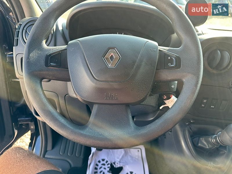 Вантажний фургон Renault Master 2018 в Рівному