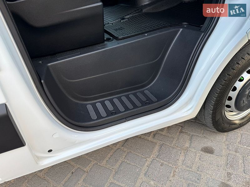 Грузовой фургон Renault Master 2021 в Дубно фото 50 Грузовой фургон Renault Master 2021 в Дубно