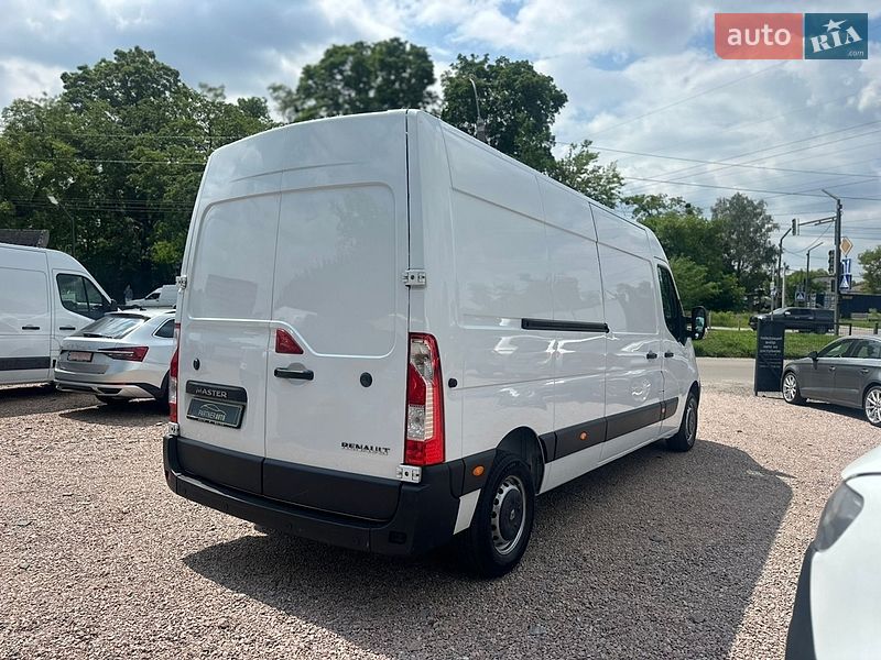 Вантажний фургон Renault Master 2018 в Рівному
