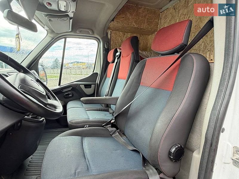 Грузовой фургон Renault Master 2016 в Киеве