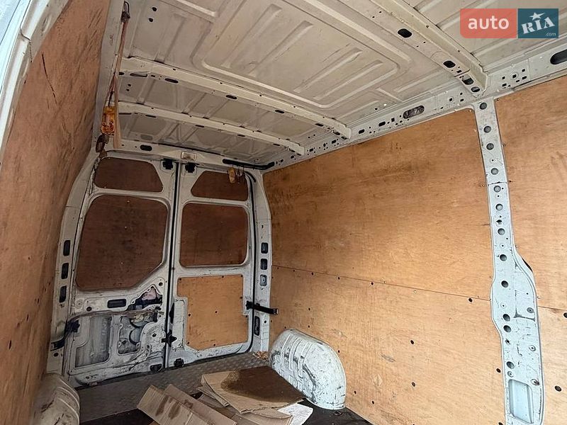 Грузовой фургон Renault Master 2016 в Киеве