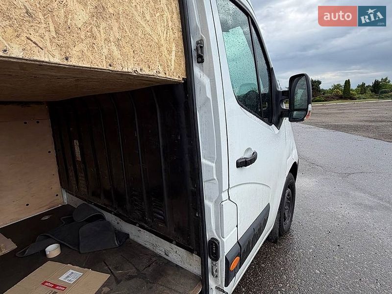 Грузовой фургон Renault Master 2016 в Киеве