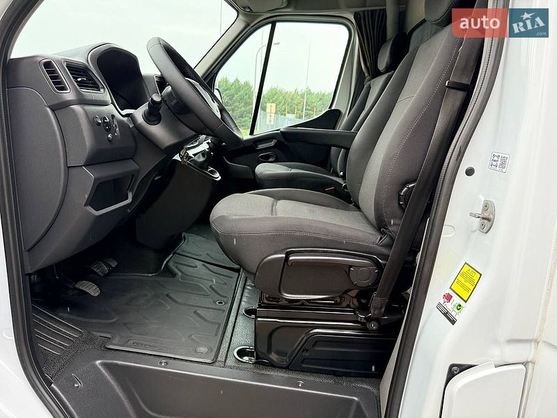 Тентованый Renault Master 2023 в Киеве