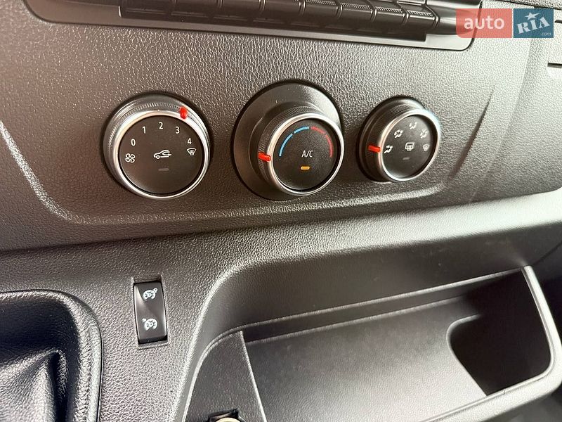 Тентованый Renault Master 2023 в Киеве