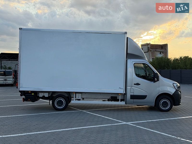 Вантажний фургон Renault Master 2023 в Дубні