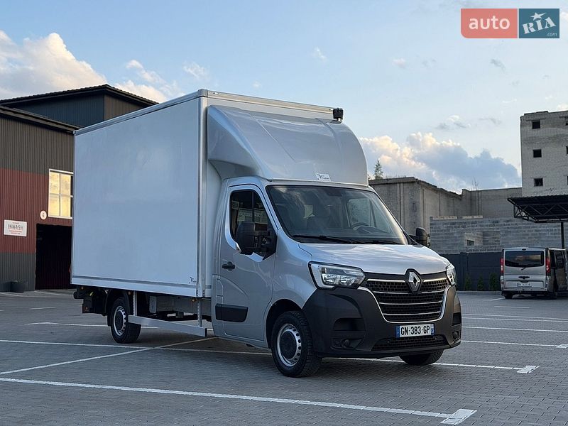 Вантажний фургон Renault Master 2023 в Дубні