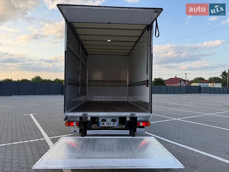 Вантажний фургон Renault Master 2023 в Дубні