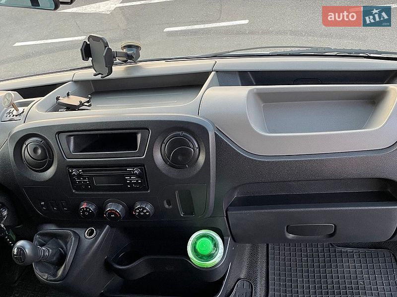 Грузовой фургон Renault Master 2015 в Киеве фото 17 Грузовой фургон Renault Master 2015 в Киеве