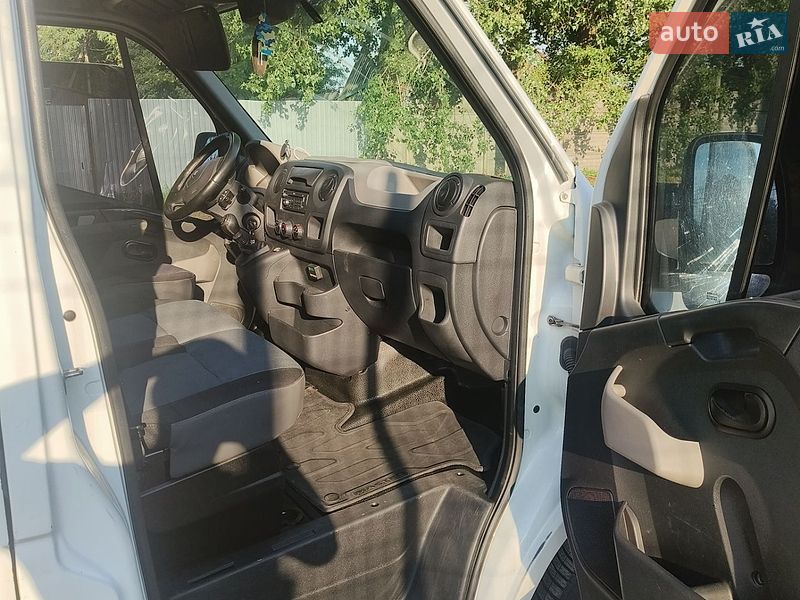 Грузовой фургон Renault Master 2013 в Броварах