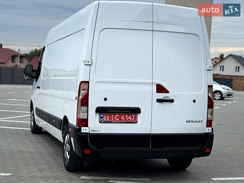 Вантажний фургон Renault Master 2023 в Дубні