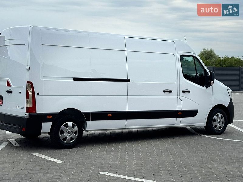 Вантажний фургон Renault Master 2023 в Дубні