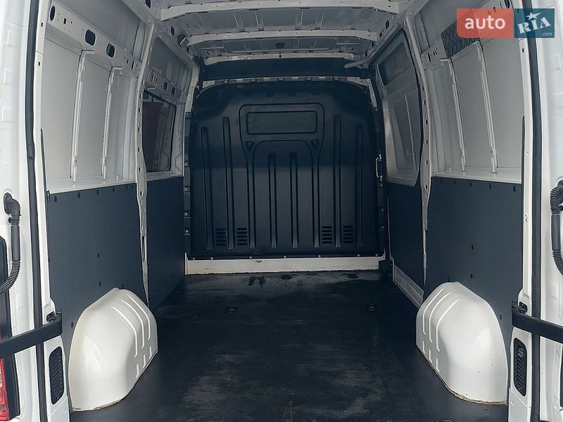 Грузовой фургон Renault Master 2019 в Млинове фото 16 Грузовой фургон Renault Master 2019 в Млинове