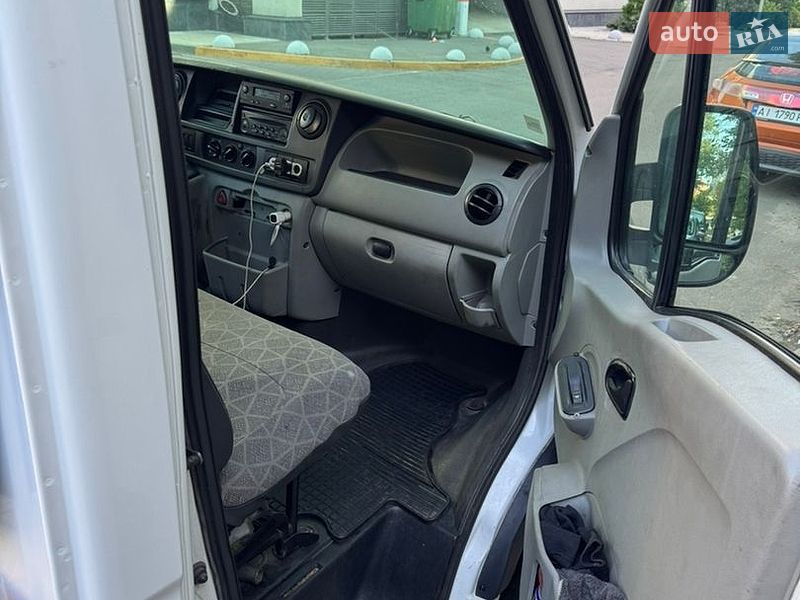 Автовоз Renault Master 2007 в Киеве фото 5 Автовоз Renault Master 2007 в Киеве