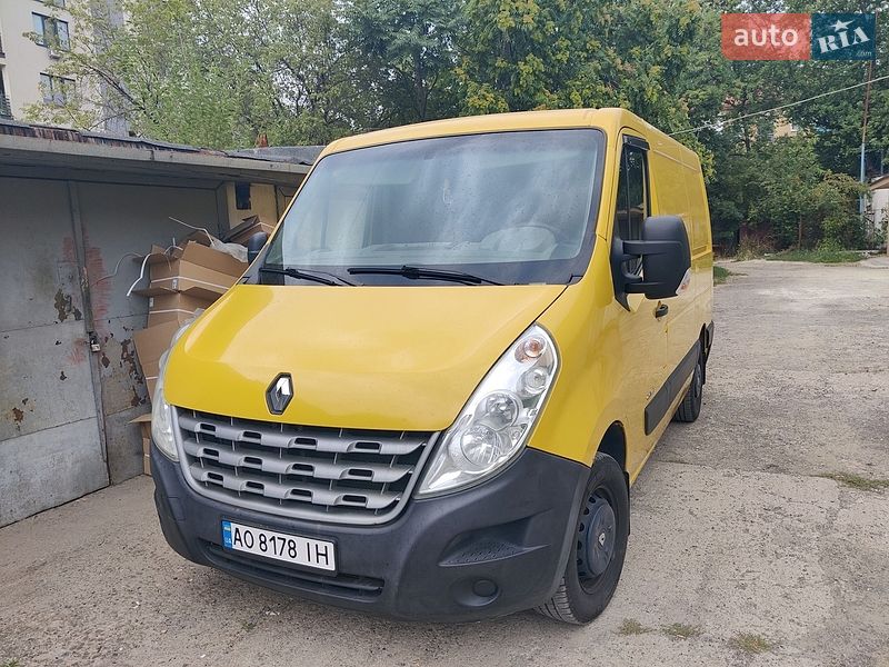 Вантажний фургон Renault Master 2013 в Мукачевому