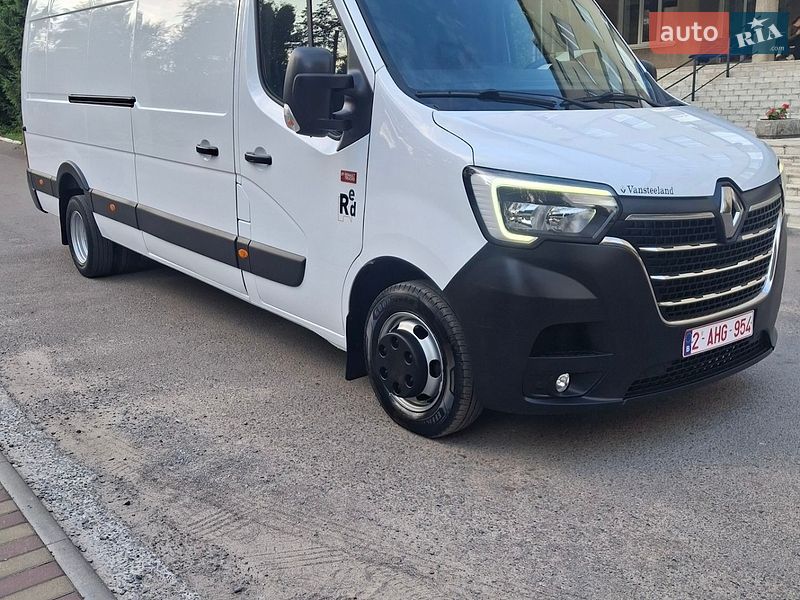 Вантажний фургон Renault Master 2021 в Дубні