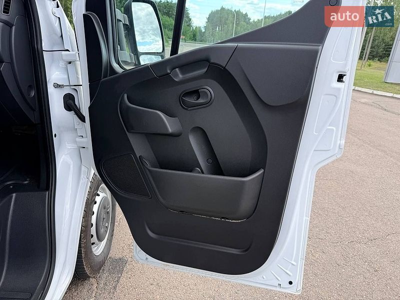 Грузовой фургон Renault Master 2023 в Киеве