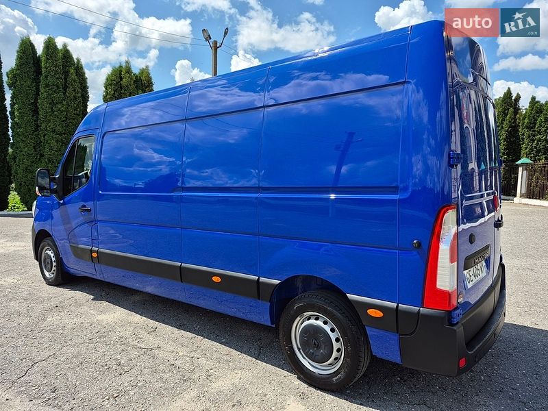 Вантажний фургон Renault Master 2022 в Дубні
