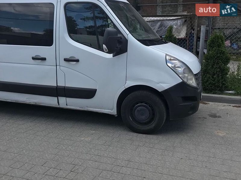 Мінівен Renault Master 2013 в Львові