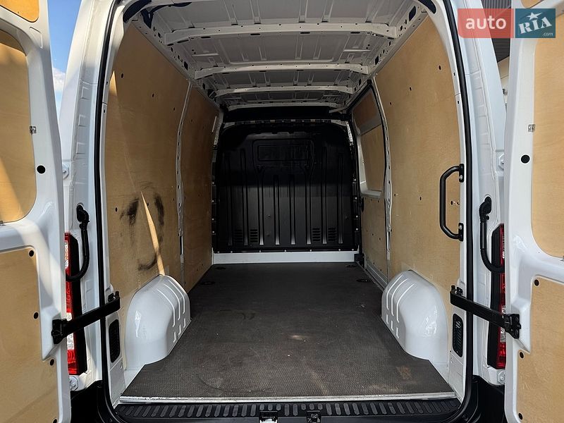 Вантажний фургон Renault Master 2021 в Бердичеві