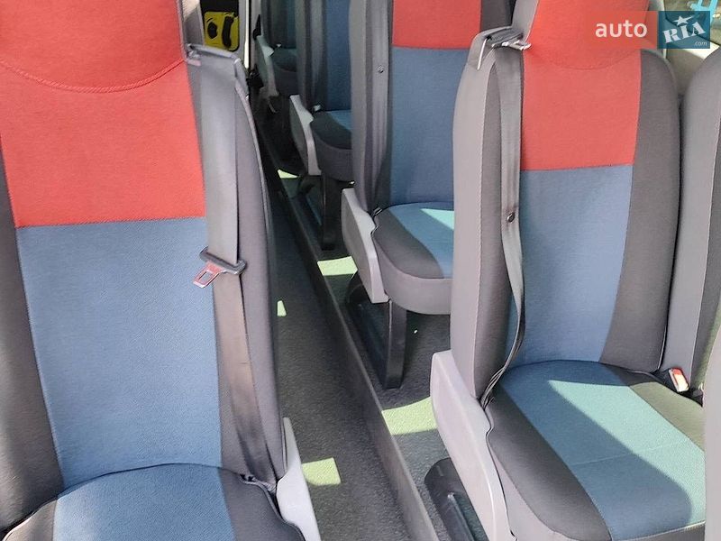 Приміський автобус Renault Master 2013 в Світловодську