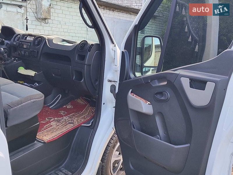 Приміський автобус Renault Master 2013 в Світловодську