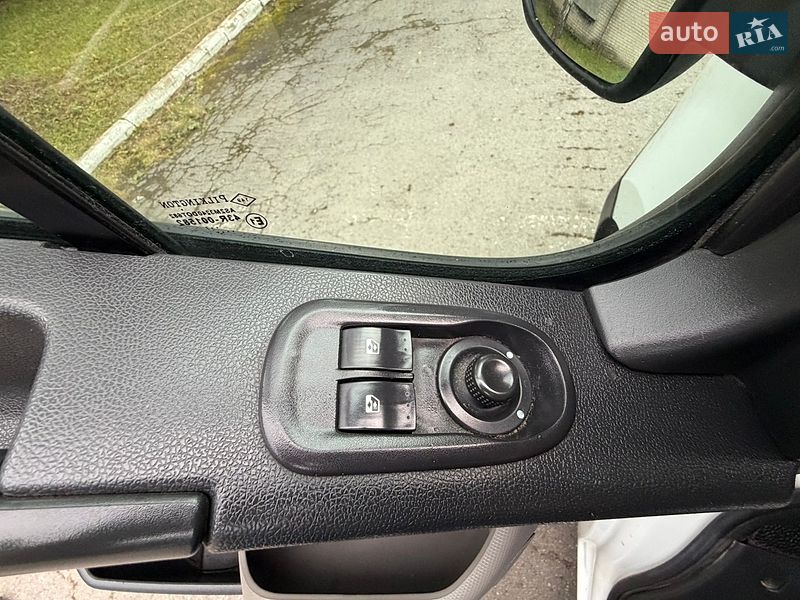 Микроавтобус Renault Master 2017 в Корце фото 21 Микроавтобус Renault Master 2017 в Корце