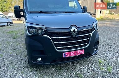 Вантажний фургон Renault Master 2022 в Хусті