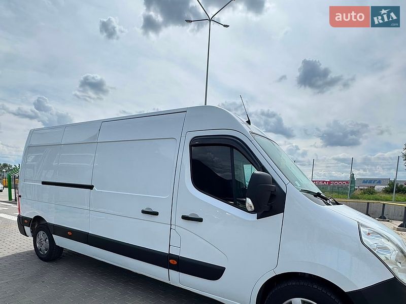 Вантажний фургон Renault Master 2018 в Первомайську