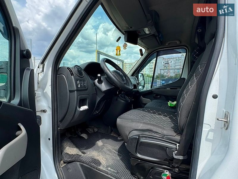 Вантажний фургон Renault Master 2018 в Первомайську
