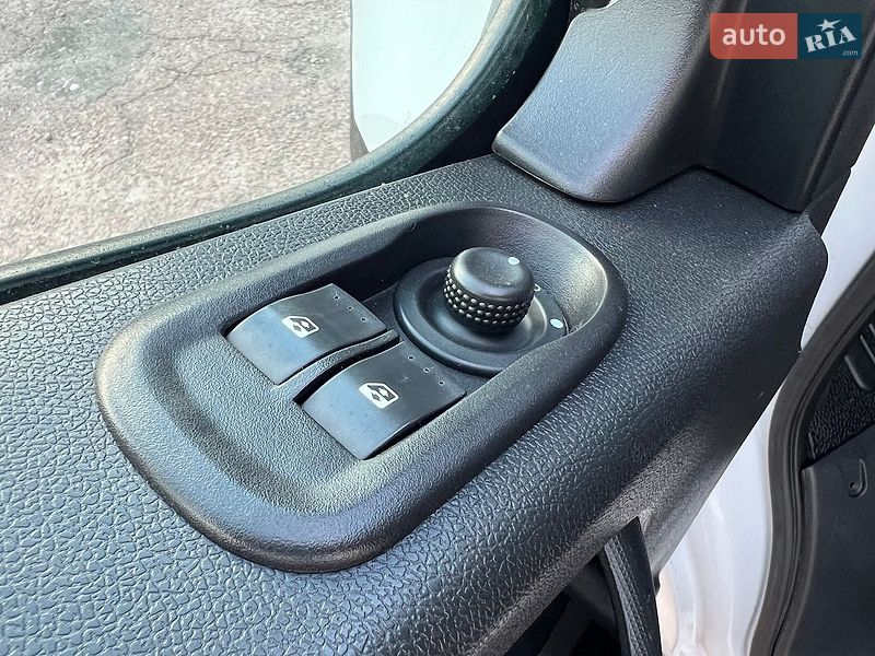 Другие грузовики Renault Master 2019 в Бердичеве
