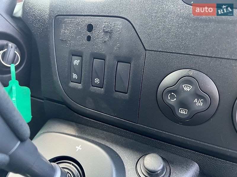 Другие грузовики Renault Master 2019 в Бердичеве