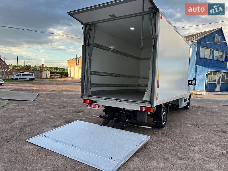 Другие грузовики Renault Master 2019 в Бердичеве