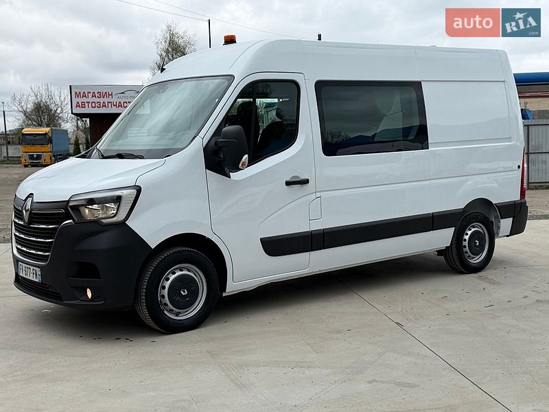 Грузопассажирский фургон Renault Master 2021 в Млинове