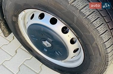 Вантажний фургон Renault Master 2020 в Львові
