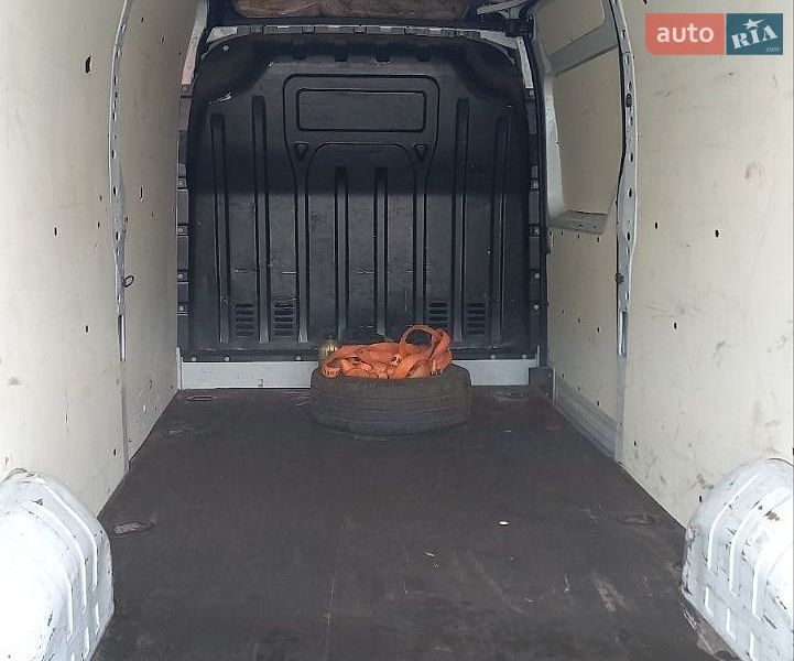 Інші вантажівки Renault Master 2018 в Володимирі