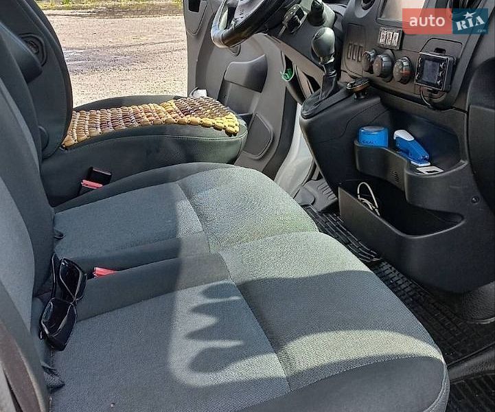 Інші вантажівки Renault Master 2018 в Володимирі