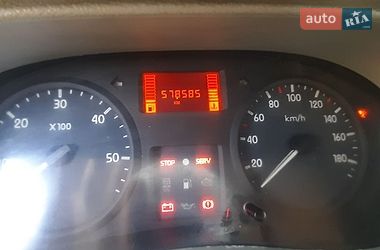 Грузовой фургон Renault Master 2004 в Ровно