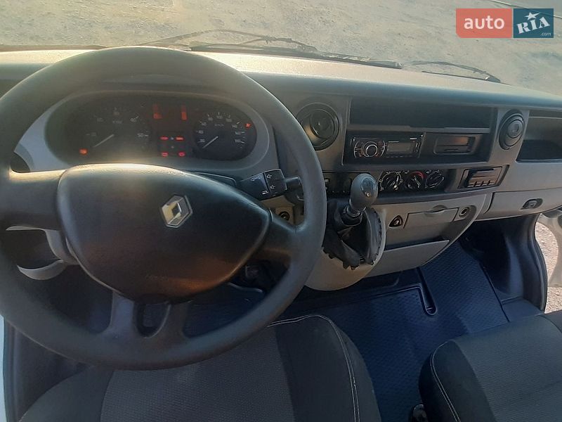 Грузовой фургон Renault Master 2004 в Ровно