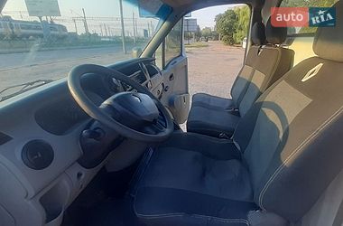 Грузовой фургон Renault Master 2004 в Ровно