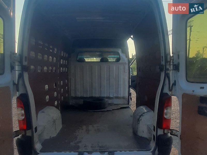 Грузовой фургон Renault Master 2004 в Ровно