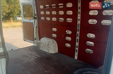 Грузовой фургон Renault Master 2004 в Ровно