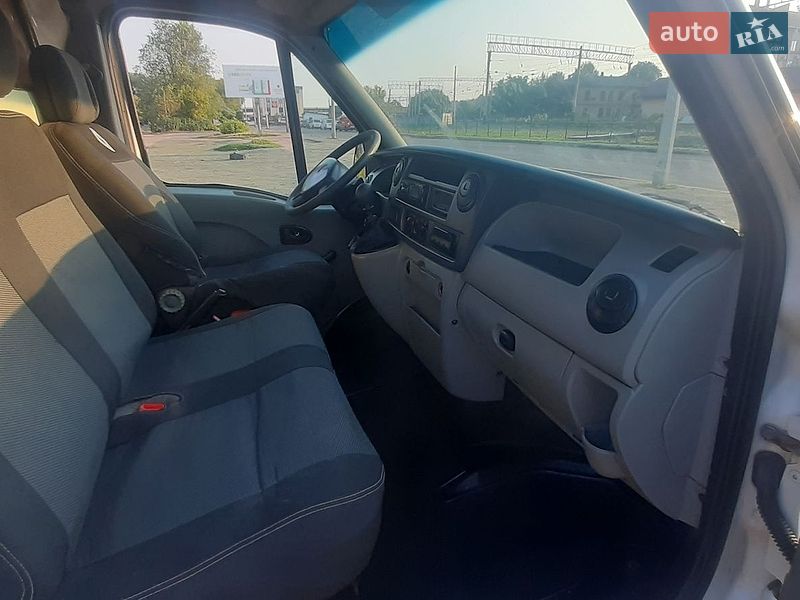 Грузовой фургон Renault Master 2004 в Ровно