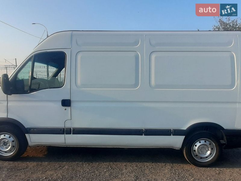 Грузовой фургон Renault Master 2004 в Ровно